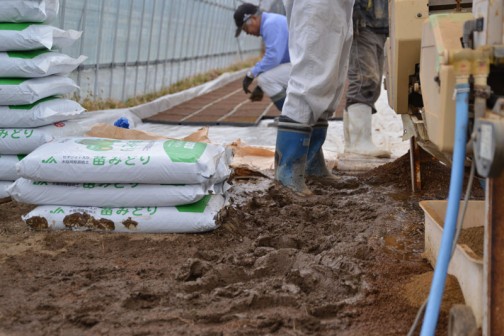 水戸市大場町「農業」2014年度の（平成26年度）米作り。 コシヒカリと飼料稲の種まき。