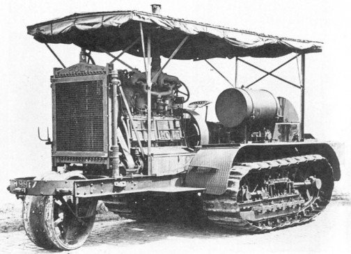 ホルト・マニュファクチャリング・カンパニーはこんなトラクターを第一次大戦時にはもう作っていたそうです。