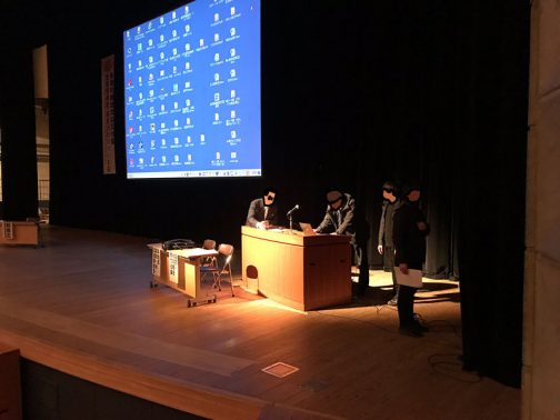 ステージの上では既に【茨城県土地改良事業団対連合会長賞】の延方・水の郷を育てる会のセッティングが始まっています。