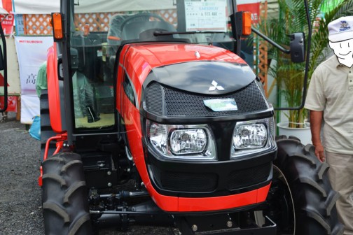 mitsubishi ASUMA tractor GAK50XUV　価格￥6,513,480　こちらも黒顔タイプ。
