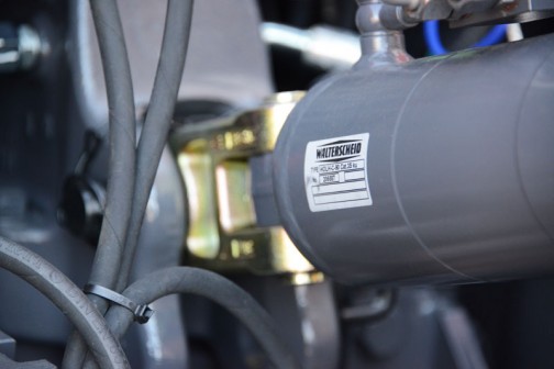 tractordata.comによるとクボタM7171はV6108型4気筒ディーゼル6.1Lの170馬力になっています。