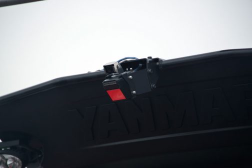 ヤンマーのロボットトラクター、YT5113A,YUQW5-R 後方カメラ。NIPPON SIGNALのメーカー銘