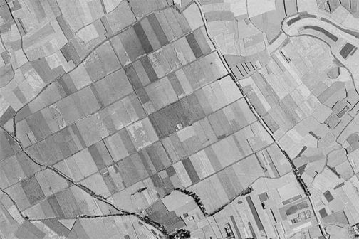 そしてそのヤワラ、1961年、昭和36年にはこのように消滅してしまいました。新しくできただけに四角い田んぼになっています。「ヨシズより米」ということになったのですね。