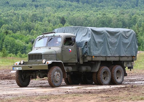 Pargaを検索しているとやたら出てくるこのトラック。チェコの全地形多目的トラック、プラハV3S。