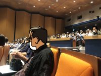 茨城県各地からたくさんの人が集まっています。もちろん、年齢は高め。アクの強い茨城弁がめちゃくちゃ飛び交っています。