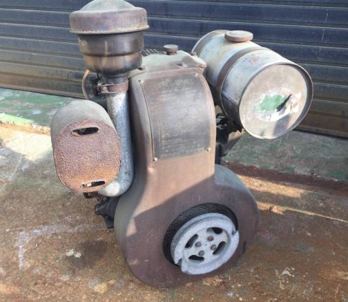 そしてこちらがネットオークションで見つけてきたニューパワーTPC105というエンジンです。これは古っぽい!!TPC5型ではありませんが雰囲気を掴むために・・・