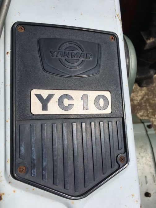 以前から探してはいましたが確認できるものは見つかりませんでした。YC10とあるので間違い無いです。ただ運輸省型式認定番号銘板は写っていませんでした。