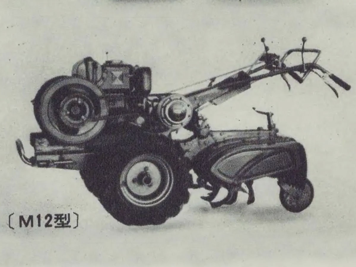 クイントラクターM型は(写真はM-2型、M12とあるのはハイフンが縦になっちゃった誤植でしょうか)拡大します。クボタKC-2は農耕作業用軽自動車運輸省型式認定番号農54号クイントラクターM型となっていて1958年型式認定でした。