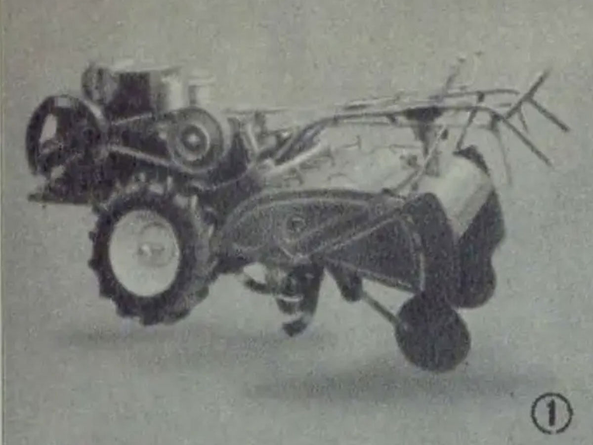 はっきりとした写真ではなりませんがこれが①のP15型。