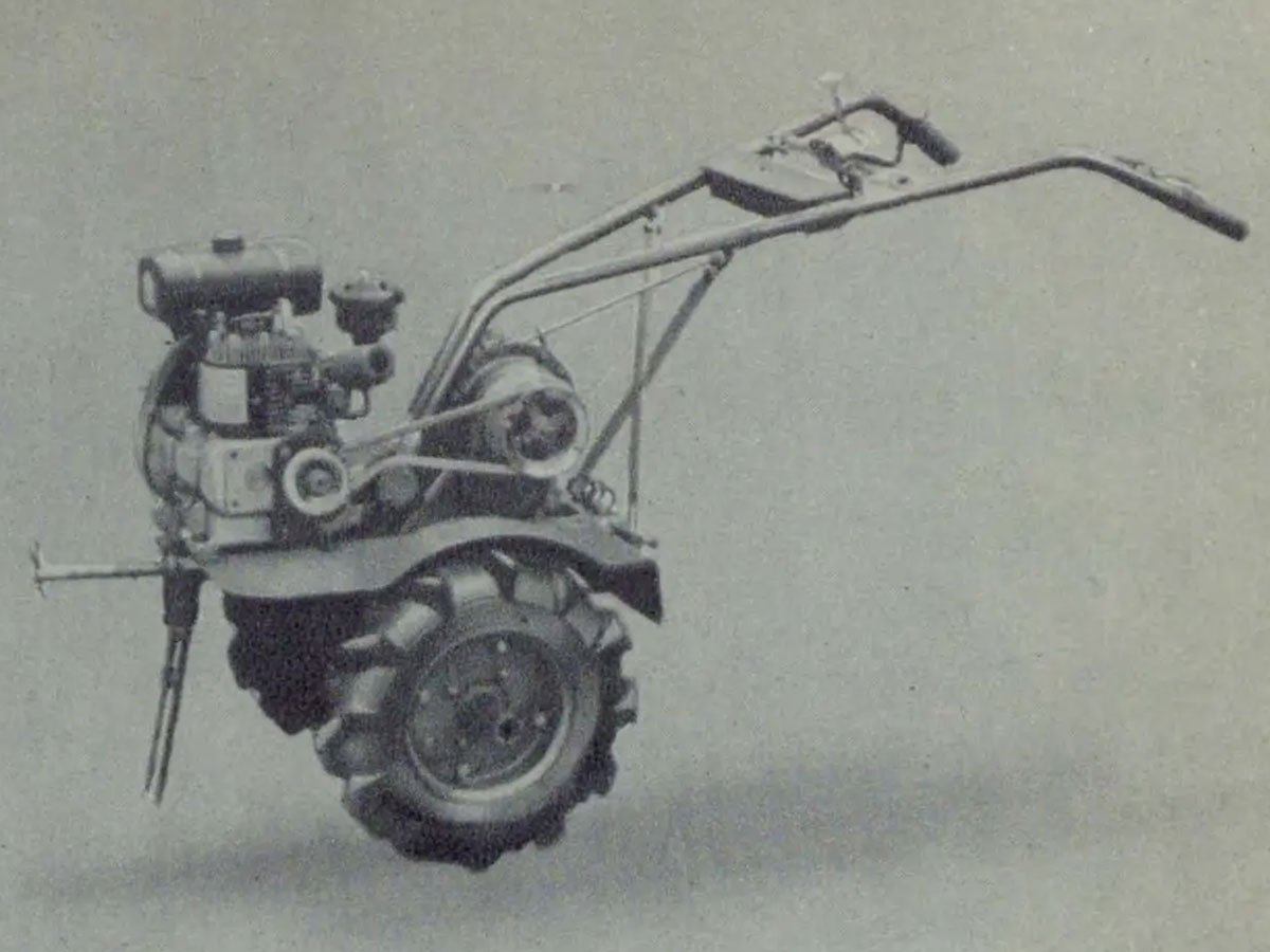 野田式トップテイラーT-1型（もう決めちゃってます）を拡大します。資料によれば農耕作業用軽自動車運輸省型式認定番号農60号野田式トップテイラーT-1型となっています。1958年型式認定で三菱メイキG3L搭載でした。