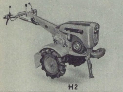 そしてこちらが今回のH2・・・探しているH2Eとは書かれていませんがエンジン形状や当時はやっていたカバー付きであることであることからこれがH2Eであると断言しても矛盾はないと思います。