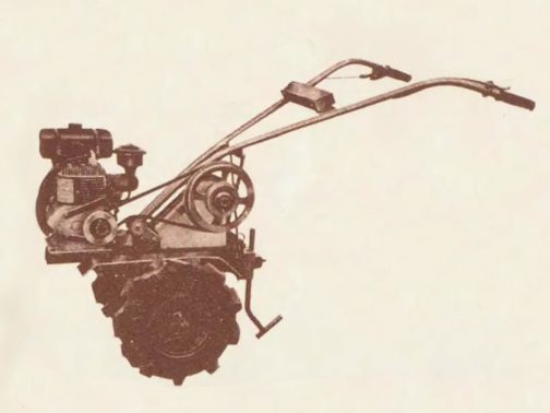 ティラー部分だけ拡大します。この写真はおそらくミッション付きではないですね。