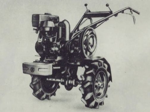 拡大します。冒頭にも書きましたけど井関の最初感がとても強いKT1型です。型式認定制度創設1957年時の34台、「オリジナル34」には入れなかったものの、翌1958年5月の第二回認定に間に合いました。十分老舗の耕運機メーカーと言えます。