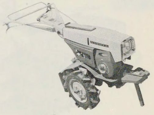 なぜか60年61年に集中するボンネット型、フルカバー型の耕運機。冒頭にも書きましたけど、エンジンメーカーがそんなに無いのに対して耕運機のメーカーは百花繚乱です。違いを作り出すのがボンネットやカバーだったのでしょう。そんな中、角形のデザインを取り入れたのがクボタなのでしょう。角形はロビントラクター、三菱もそうでしたね。