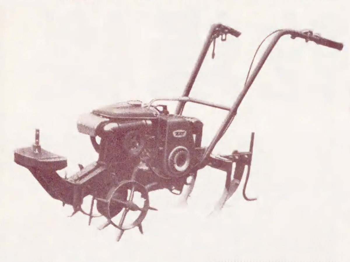 ほかの会社ではあまり見られないクラスの農機で、当時の広告を見ているとこのSY-10が結構出てくるので売りたかったもしくは売れていたのでしょうね。
